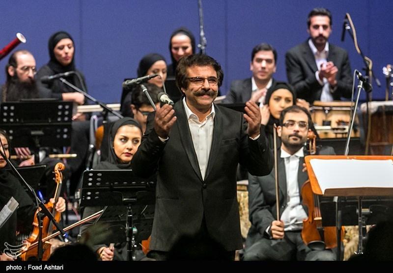 علیرضا افتخاری خواننده موسیقی سنتی ایران پس از تصادف