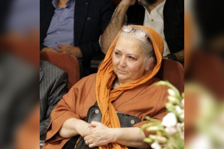 ژاله عابر نوازنده و مدرس پیشکسوت تار و عود موسیقی سنتی ایران