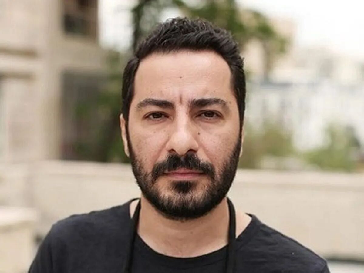 نوید محمدزاده بازیگر تئاتر و سینما