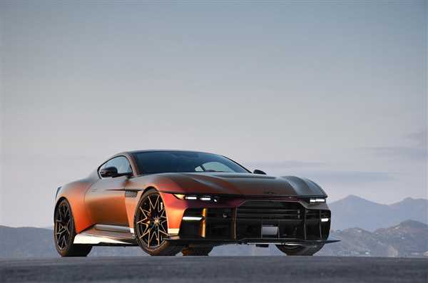 ابرخودروی Aston Martin Valen با موتور V12 و بدنه فیبرکربنی
