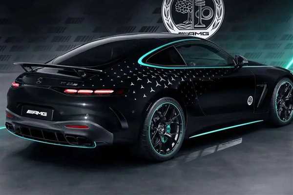 بنز AMG GT ۶۳ S کوپه