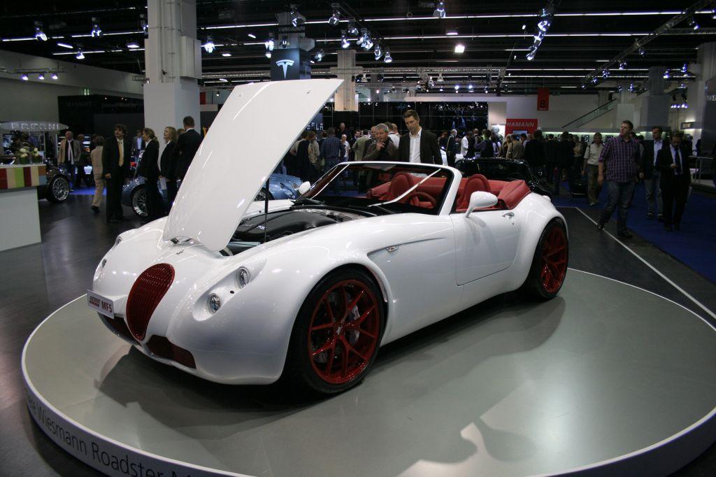 نمای جانبی و عقب Wiesmann MF5 Tributo جدید