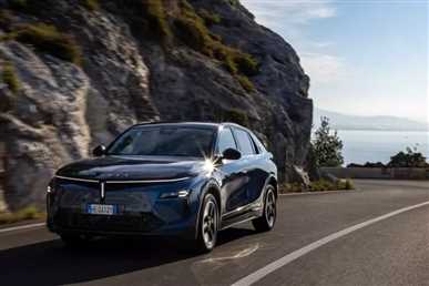 Lancia Gamma 2026 کراس‌اوور فست‌بک با قوای محرکه هیبریدی و برقی