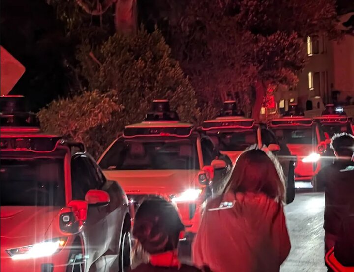 تاکسی روباتیک وایمو