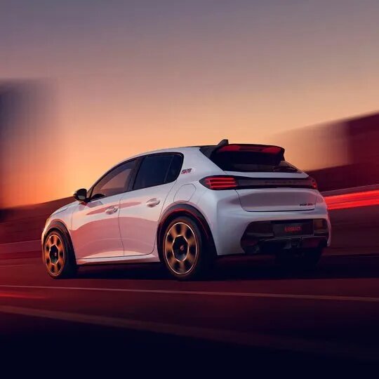 پژو ۲۰۸ GTi