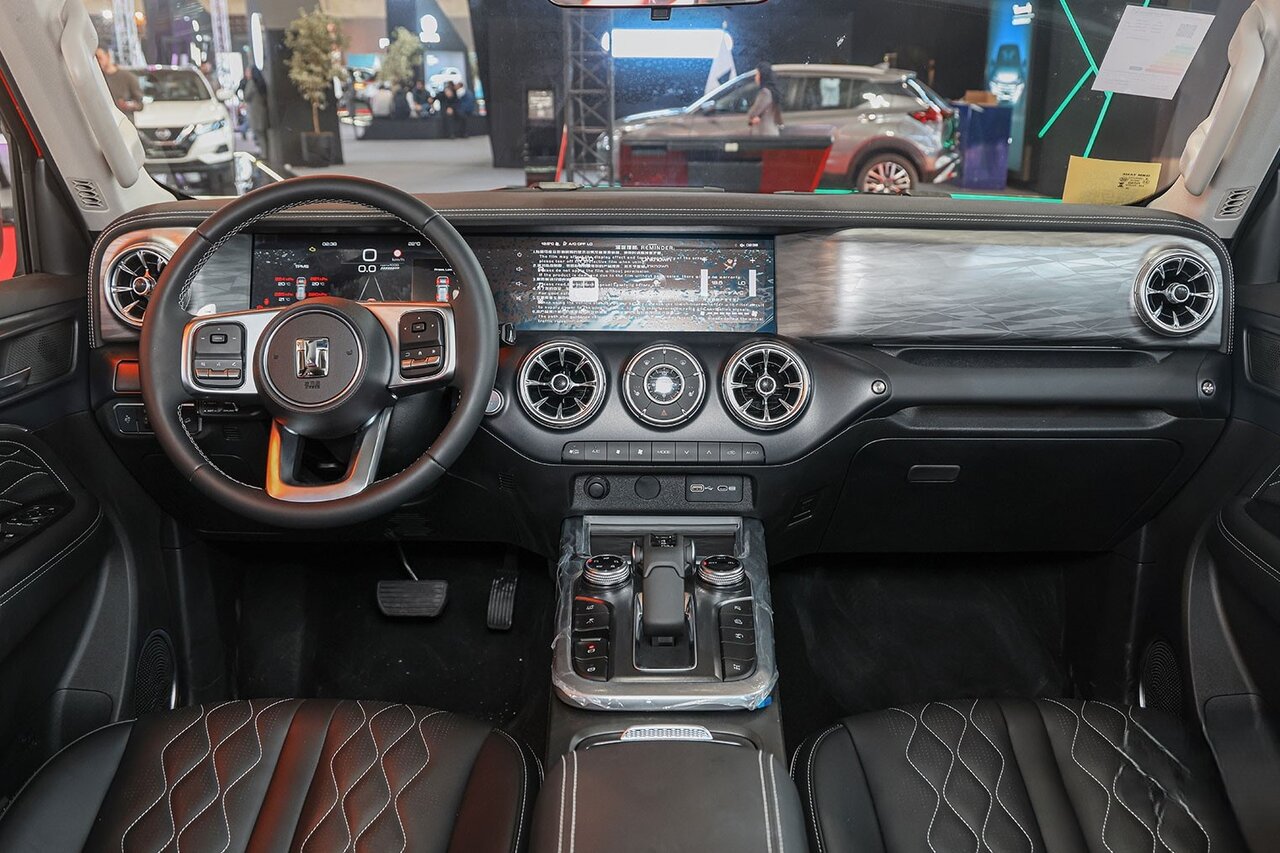 کابین تانک ۳۰۰