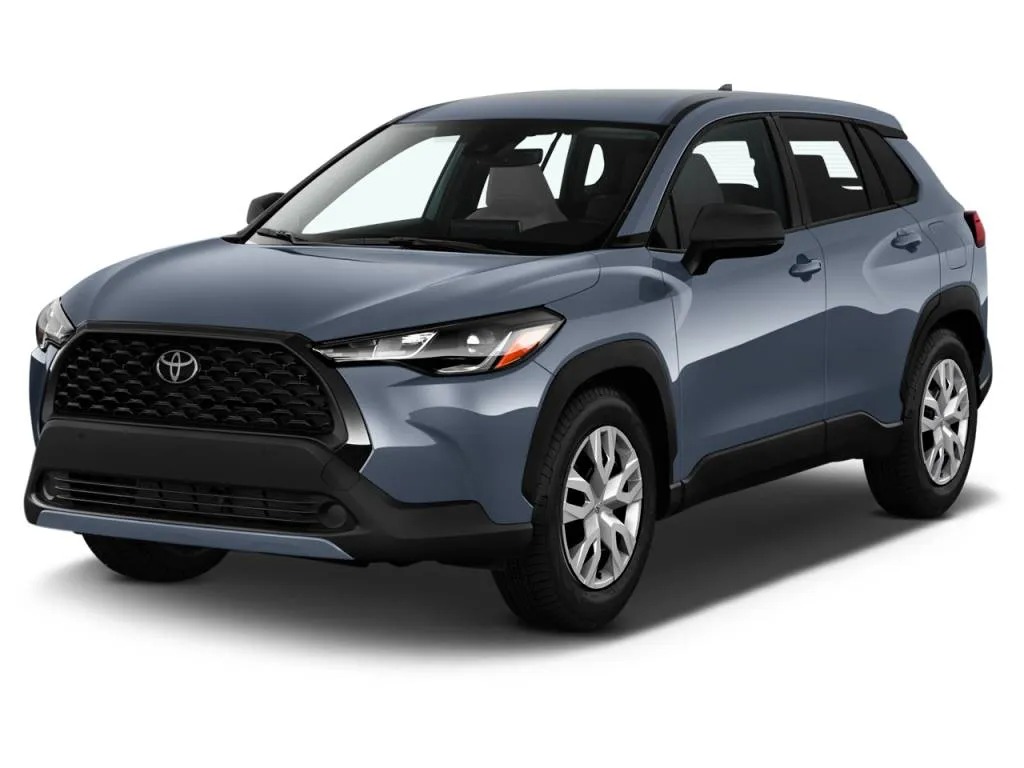 نمای زاویه‌دار کرولا کراس ۲۰۲۵