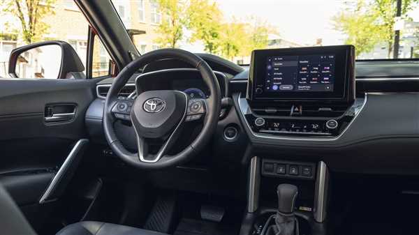 نمای نزدیک داشبورد کرولا کراس