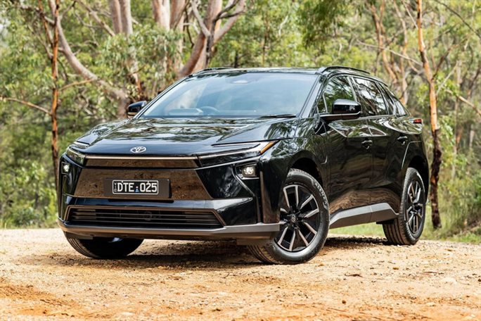 خودروی تویوتا bZ4X مدل 2026