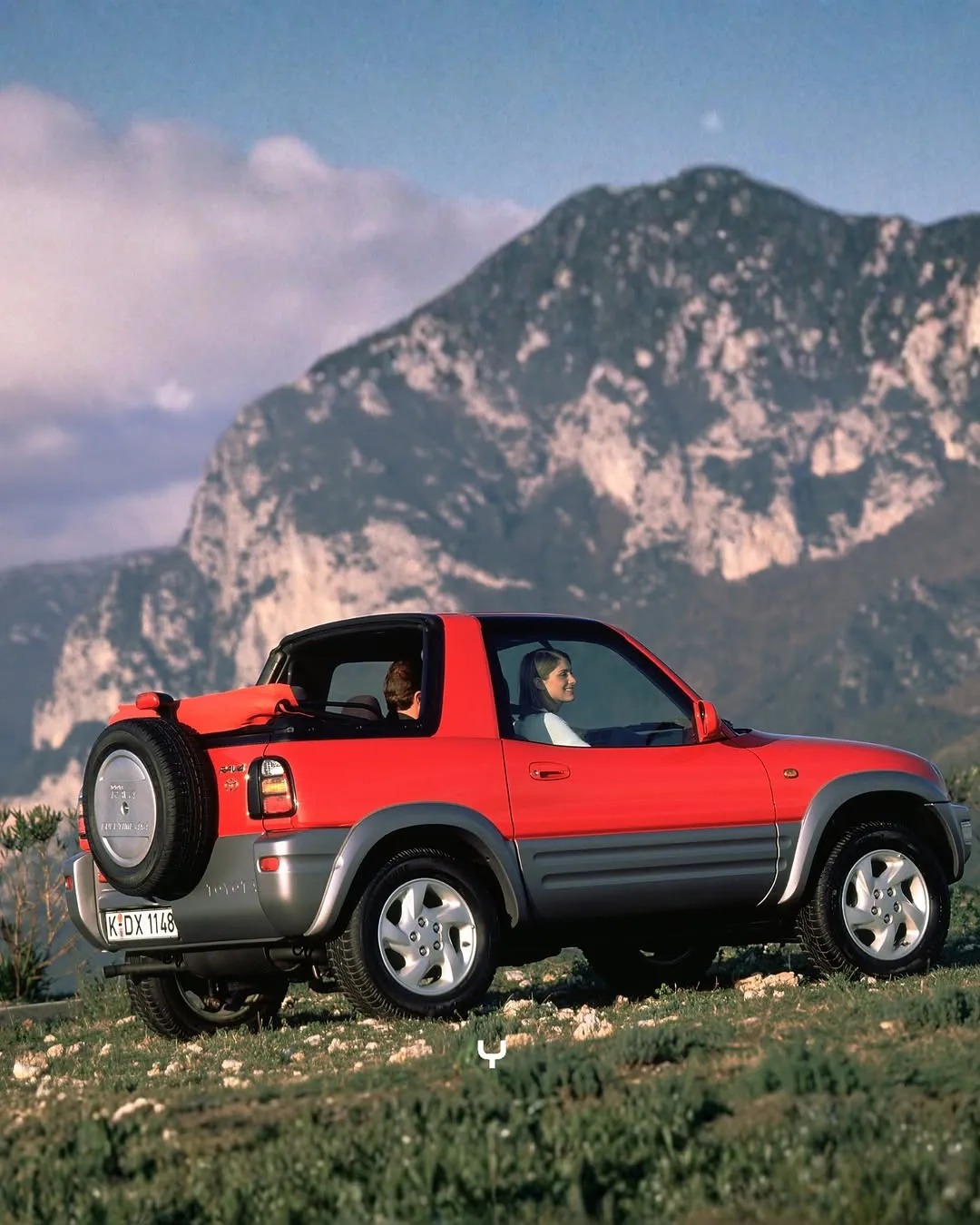 تویوتا RAV4