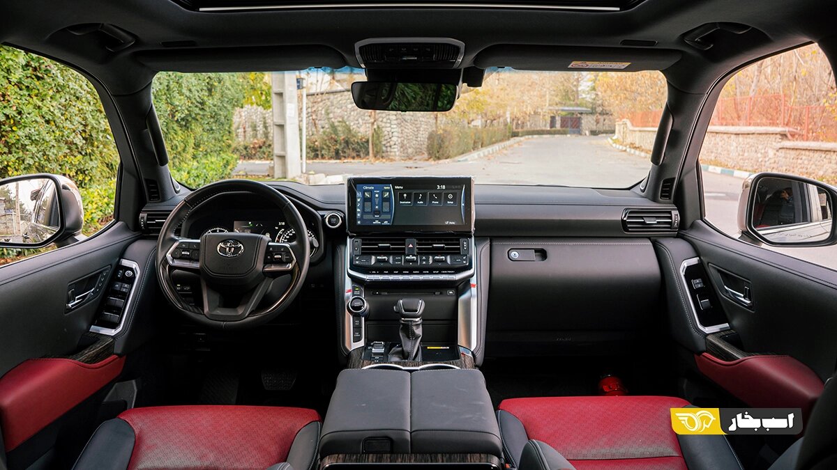 تویوتا لندکروزر ۳۰۰