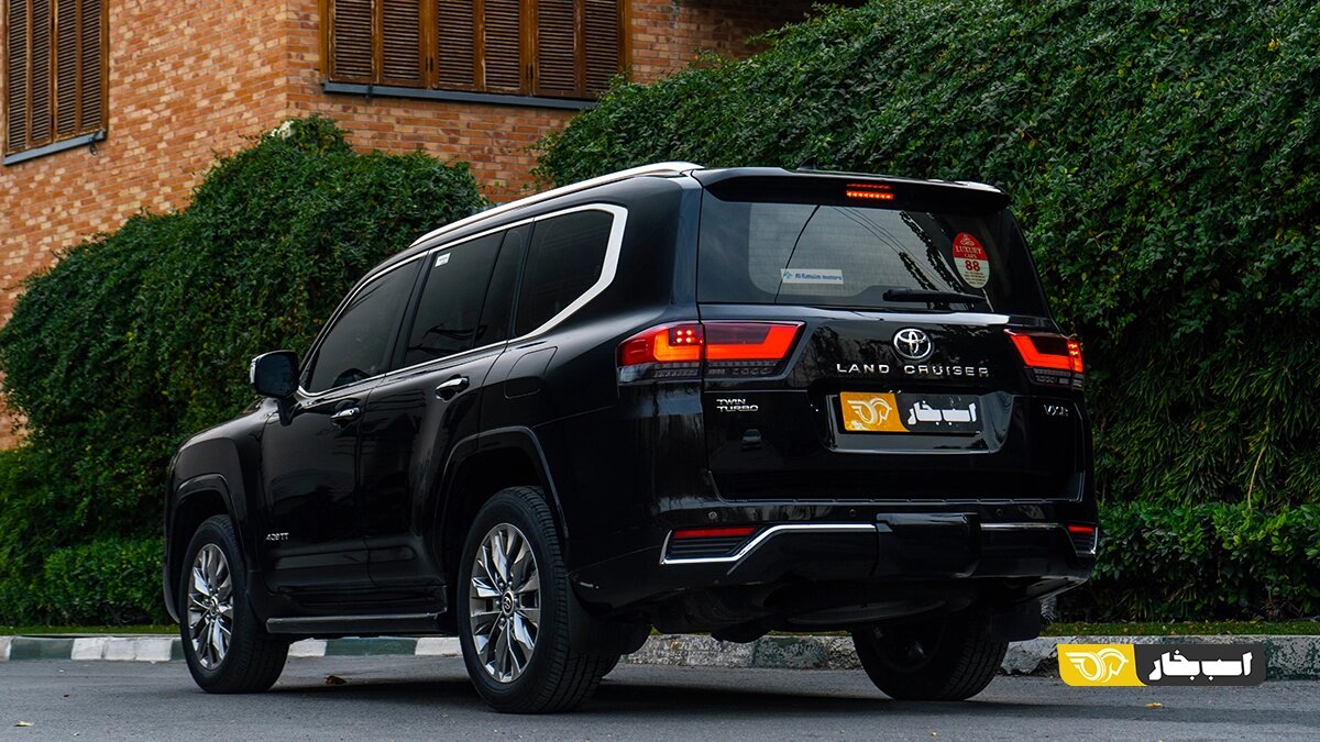 قیمت لندکروزر در ایران