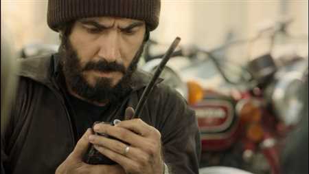 پوستر فیلم سینمایی لباس شخصی به کارگردانی امیرعباس ربیعی و تهیه‌کنندگی حبیب والی‌نژاد