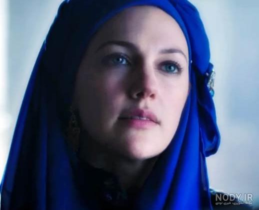 مریم اوزرلی
