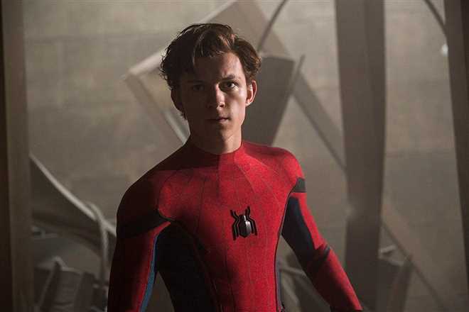 تام هالند در نقش مرد عنکبوتی در فیلم روزی نو