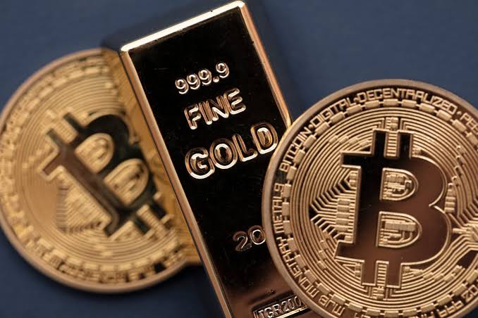 مقایسه بیت‌کوین و طلا در بازارهای جهانی و بررسی همبستگی قیمتی آن‌ها