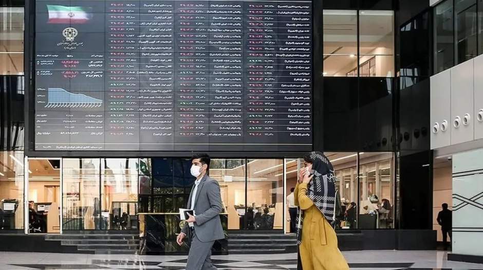 تابلوی معاملات بورس تهران و تمدید ساعت معاملات صندوق‌های ETF تا ساعت ۱۸