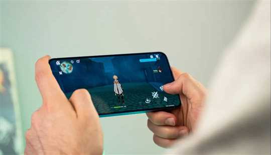 سامسونگ با رونمایی از تراشه‌ی ۲ نانومتری اگزینوس ۲۶۰۰ و اولین GPU اختصاصی خود، فصل جدیدی در دنیای پردازنده‌های موبایلی آغاز کرده است.