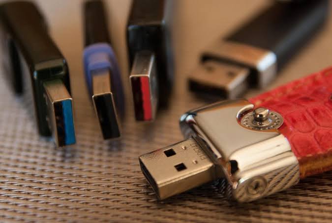 مقایسه USB 2.0 و USB 3.0