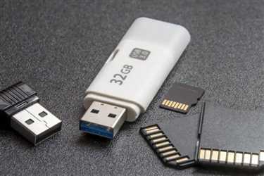فلش USB و کارت SD