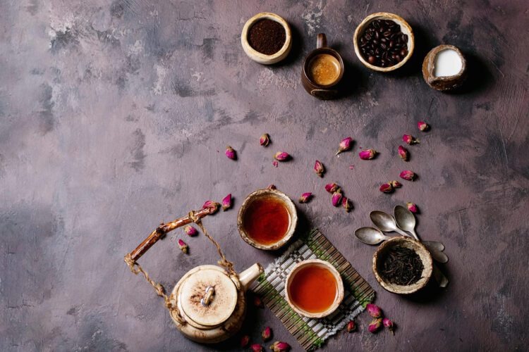 تاثیر چای و قهوه بر جلوگیری از پوکی استخوان