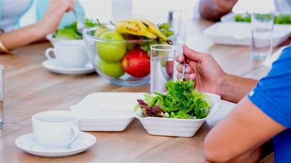 آب خوردن بعد از غذا