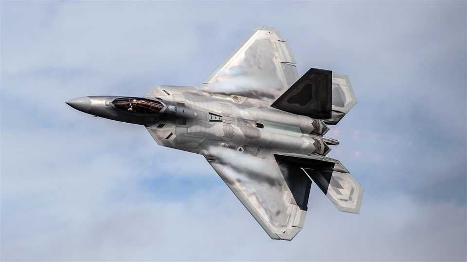 چین یک سیستم هوش مصنوعی برای شناسایی جنگنده‌های پنهانکار F-35 و F-22 آمریکا ساخته است