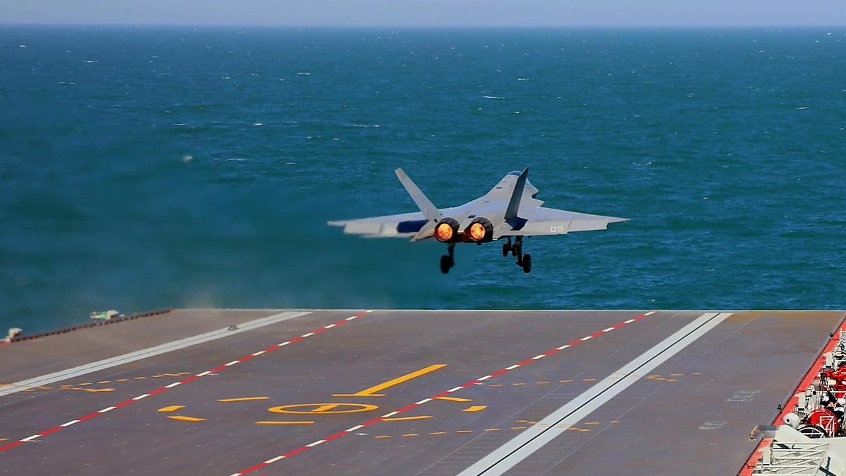 جنگنده رادگریز J-۳۵