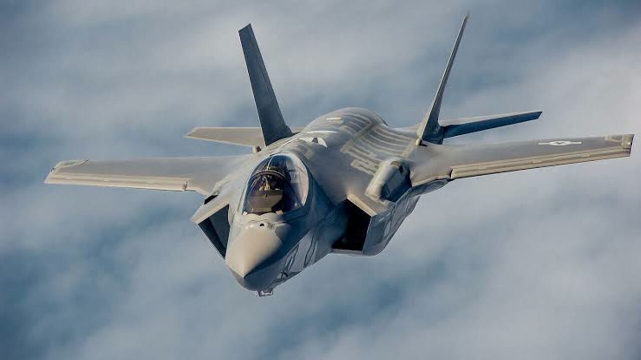 لاکهید مارتین جنگنده F-35 به هوش مصنوعی مجهز می کند
