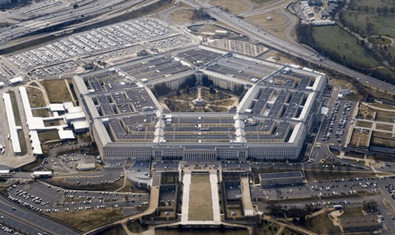 اختلاف وزارت جنگ آمریکا با برخی شرکت‌های هوش مصنوعی بدان حد بالا گرفته که پنتاگون آنها را به قطع همکاری تهدید کرده است.