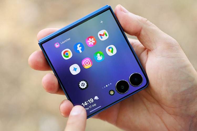 گلکسی زد فلیپ 8