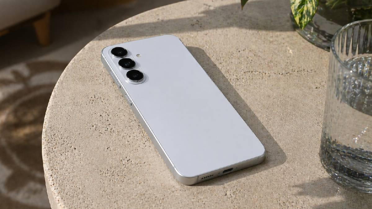 Samsung Galaxy F70 Pro front