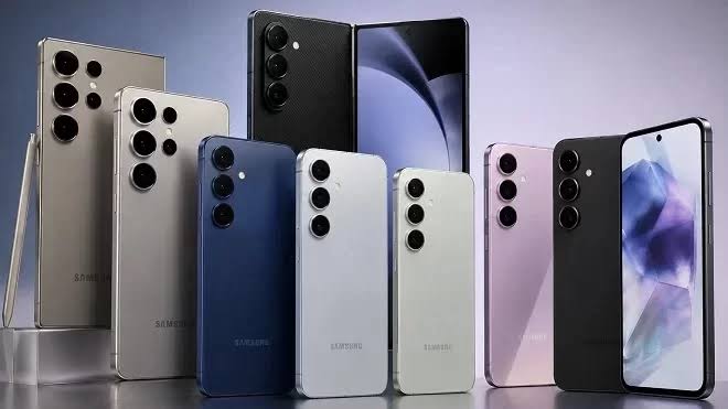 جدول قیمت گوشی سامسونگ در بازار ایران شامل مدل‌های Galaxy A07، A17، A56، S25 Ultra و S26 Ultra