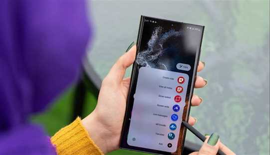 قلم لمسی گوشی‌های تاشو سامسونگ