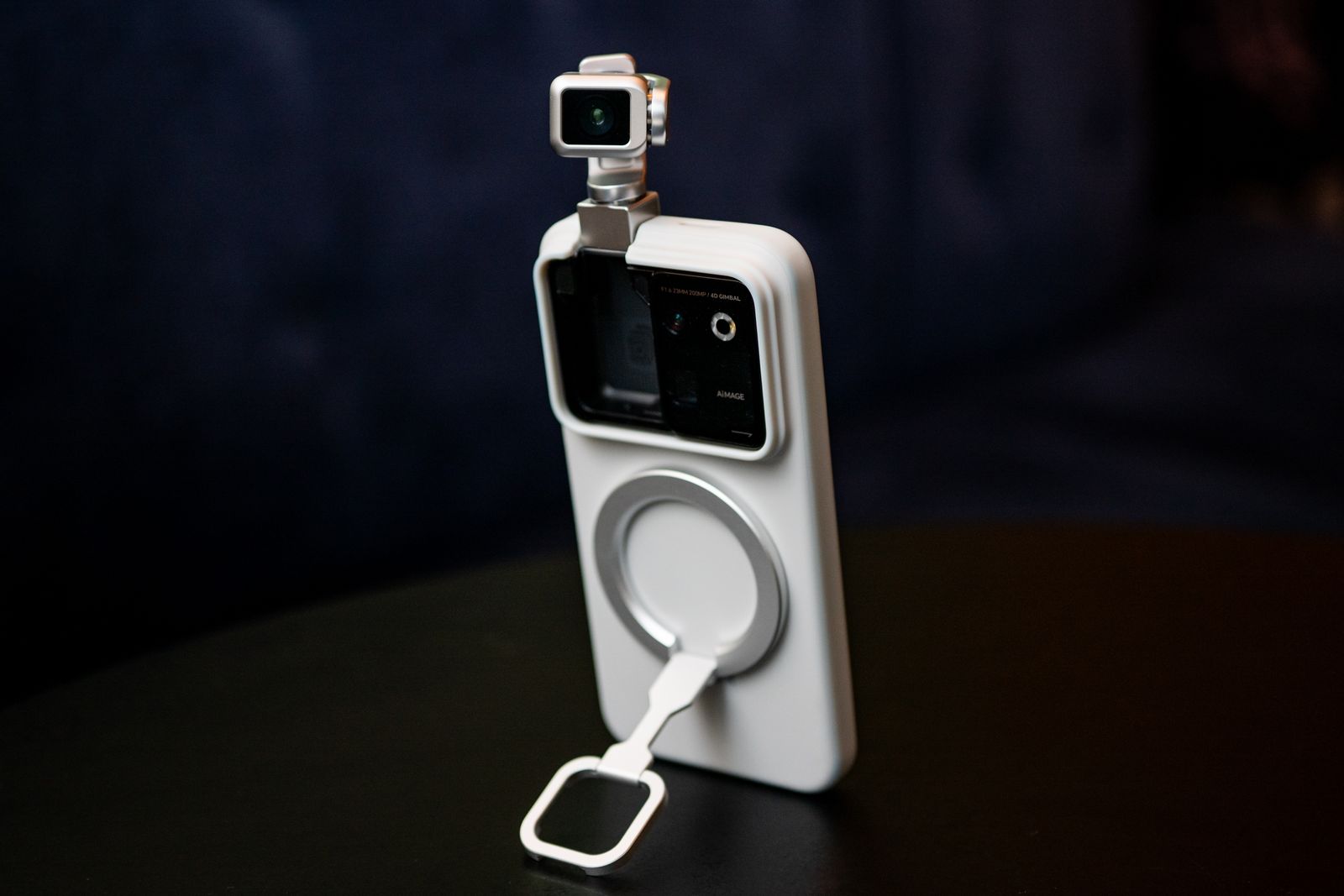 گوشی Honor Robot Phone با فناوری تصویربرداری ARRI
