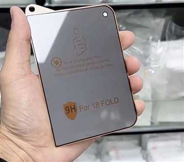نمایشگر نامتقارن  گوشی تاشوی اپل