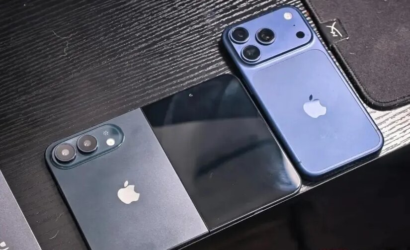 آیفون تاشو