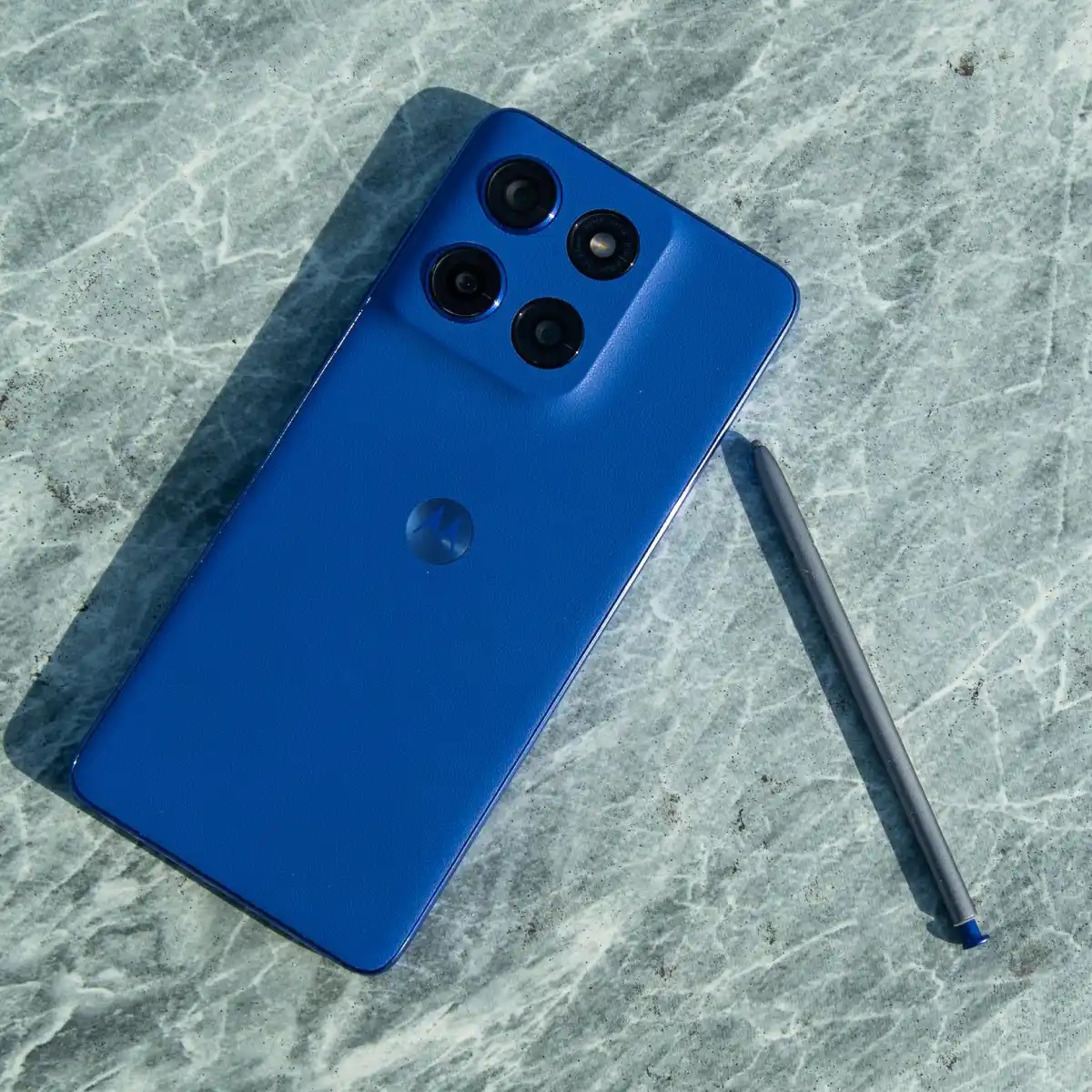 موتورولا Signature