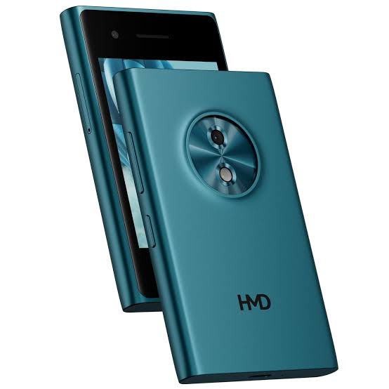 گوشی HMD Touch 4G با نمایشگر لمسی و طراحی کوچک