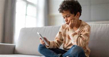 ارتباط استفاده از گوشی هوشمند با اختلالات خوردن در نوجوانان