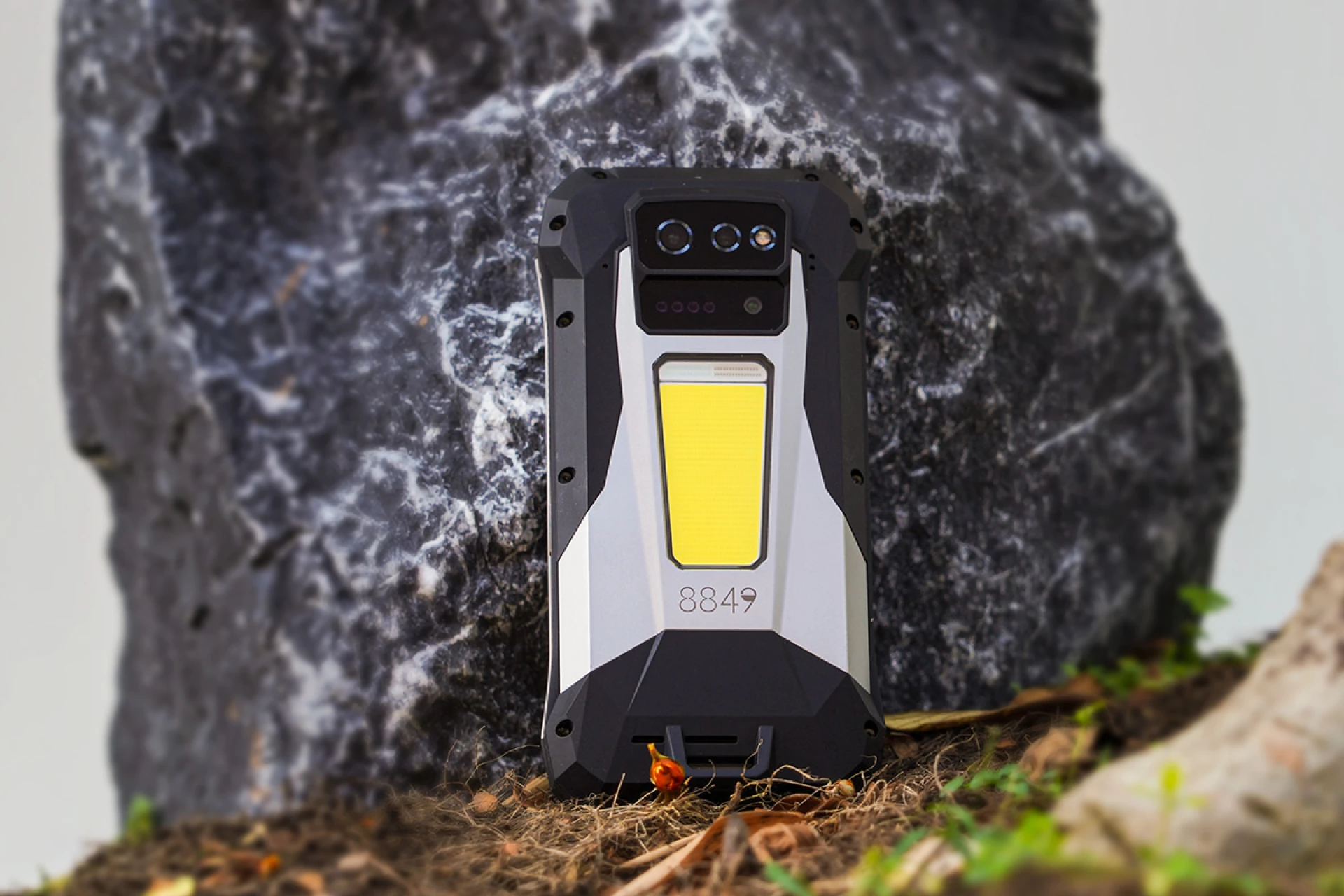 گوشی Tank X مبتنی بر اندروید ۱۵