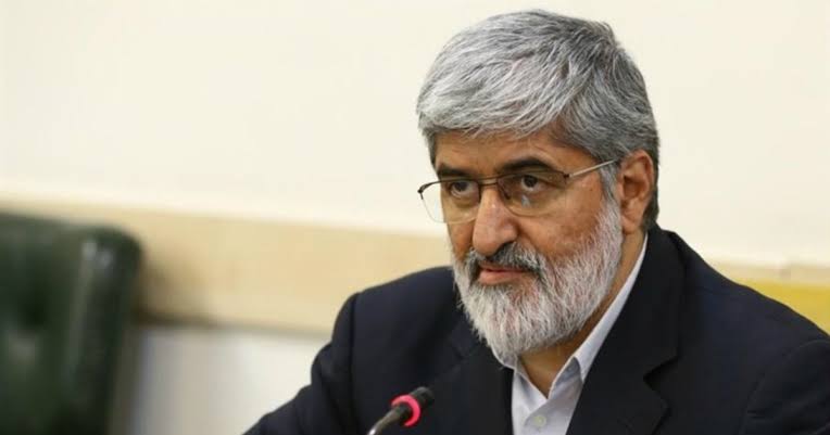 علی مطهری درباره پیشنهاد همه‌پرسی حسن روحانی برای ادامه جنگ صحبت کرده است