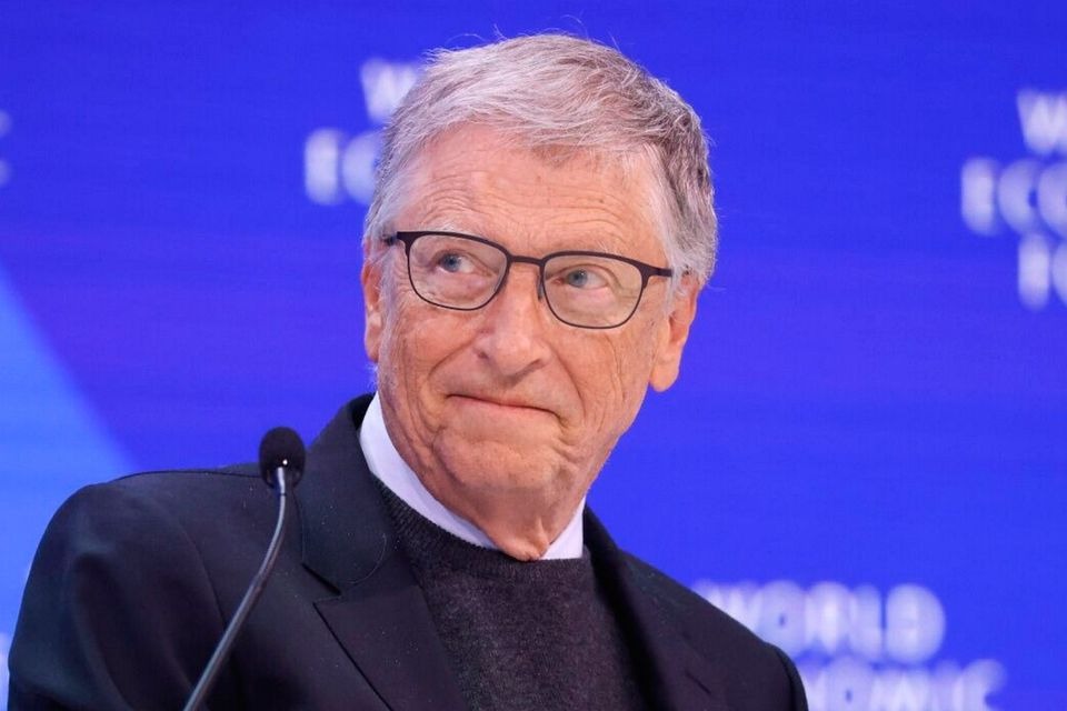 عذرخواهی از روابط بیل گیتس با جفری اپستین