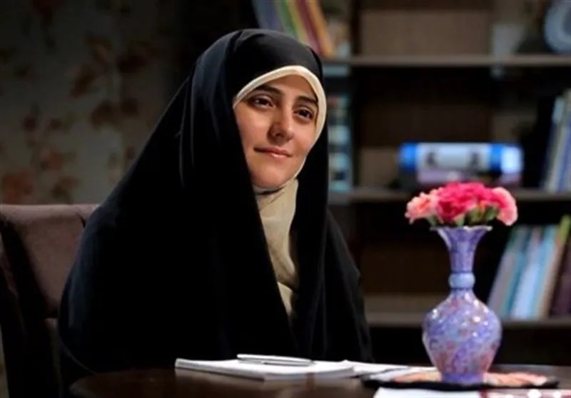 زینب ابوطالبی مجری تلویزیون در واکنش به ادعای محمدرضا باهنر درباره خروج او از ایران