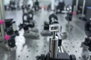 چین رکورد کوتاه‌ترین طول‌موج لیزر حالت‌جامد را شکست