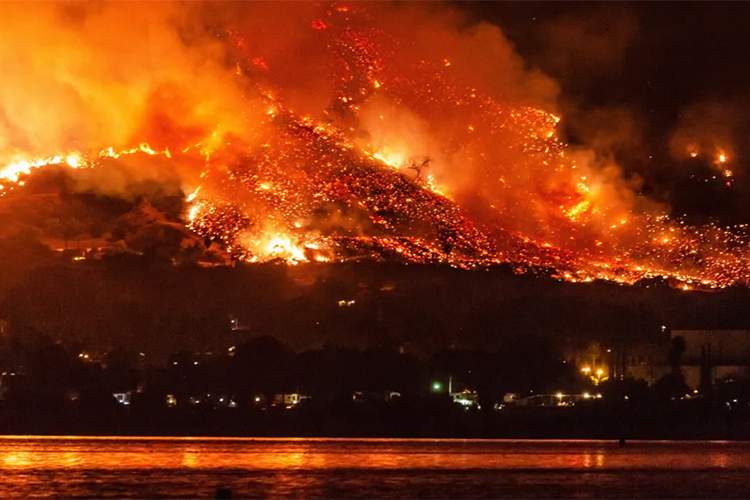 زمین ممکن است به‌زودی غیرقابل سکونت شود