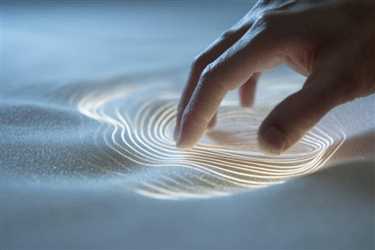 فراتر از حس لامسه