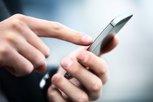 ایتالیا اعتیاد به شبکه های اجتماعی را با یک قانون جدید هدف می گیرد