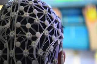 آزمایش  رابط بی‌سیم مغز و رایانه در فضا