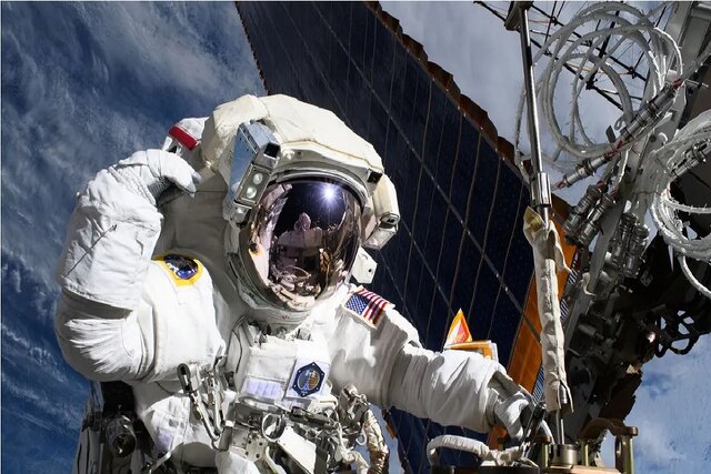 تولید برق در فضا